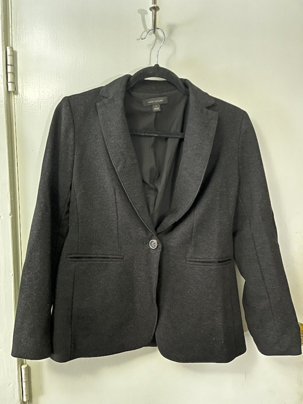 Ann Taylor Charcoal Gray Single Button Wool Blend Blazer - Size 2